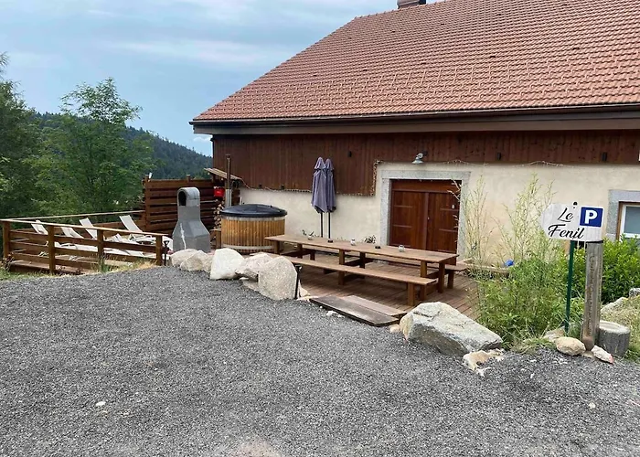 Prázdninový dům Le Fenil-logis Sauna Bain Nordique Salle Cinema *